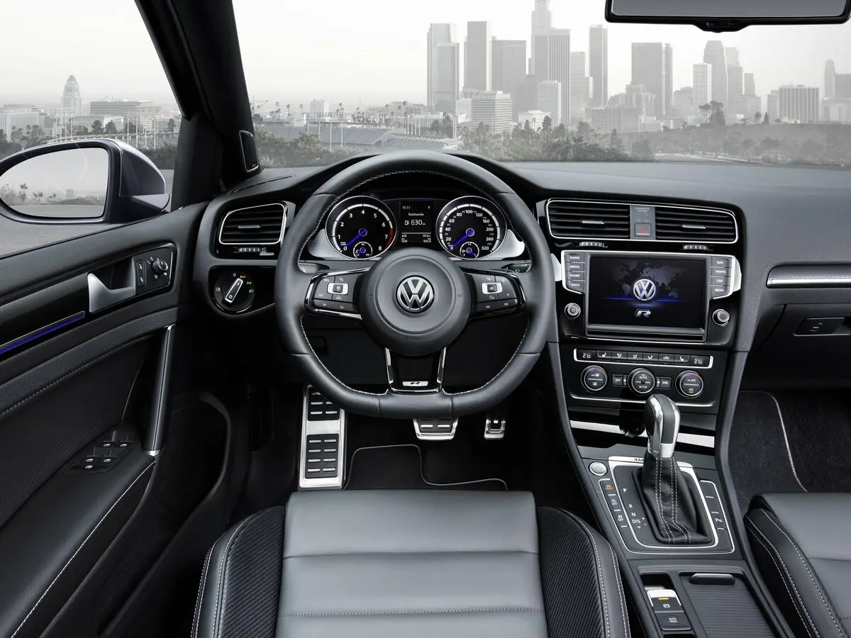 Volkswagen Golf R VII Универсал 5 дв. — 照片 5