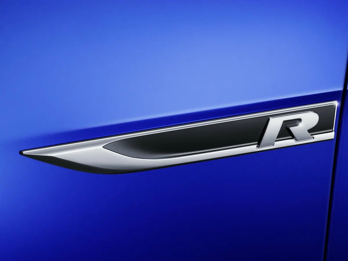 Volkswagen Golf R VII Универсал 5 дв. — 照片 10