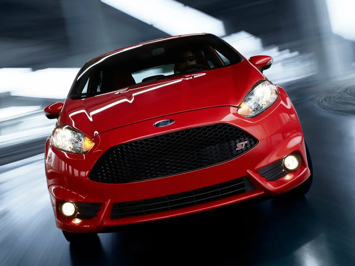 Ford Fiesta ST VI Хэтчбек 5 дв. — 照片 3