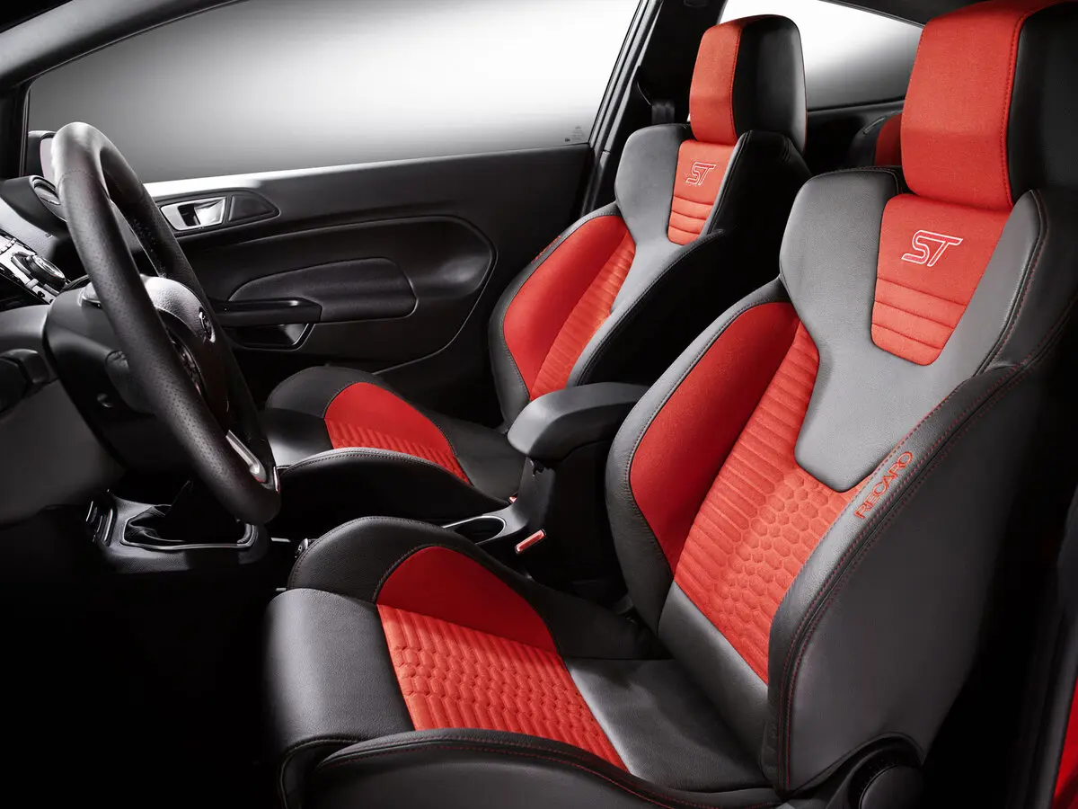 Ford Fiesta ST VI Хэтчбек 5 дв. — 照片 8