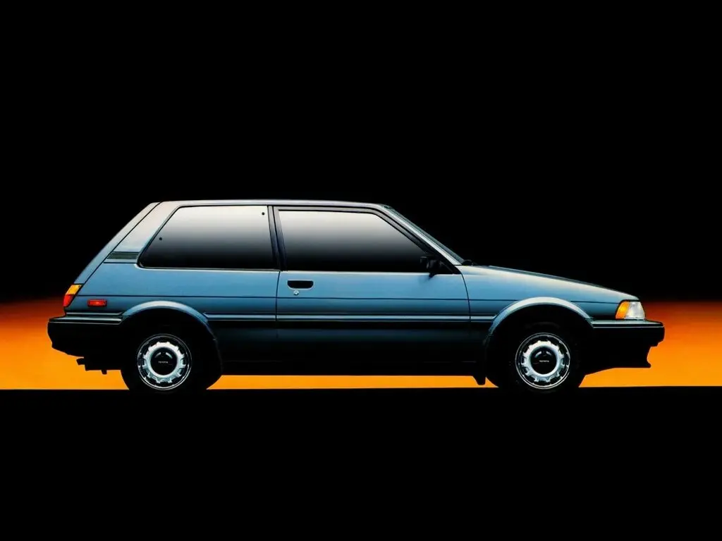 Toyota Corolla V (E80) Хэтчбек 3 дв. FX — фото 2