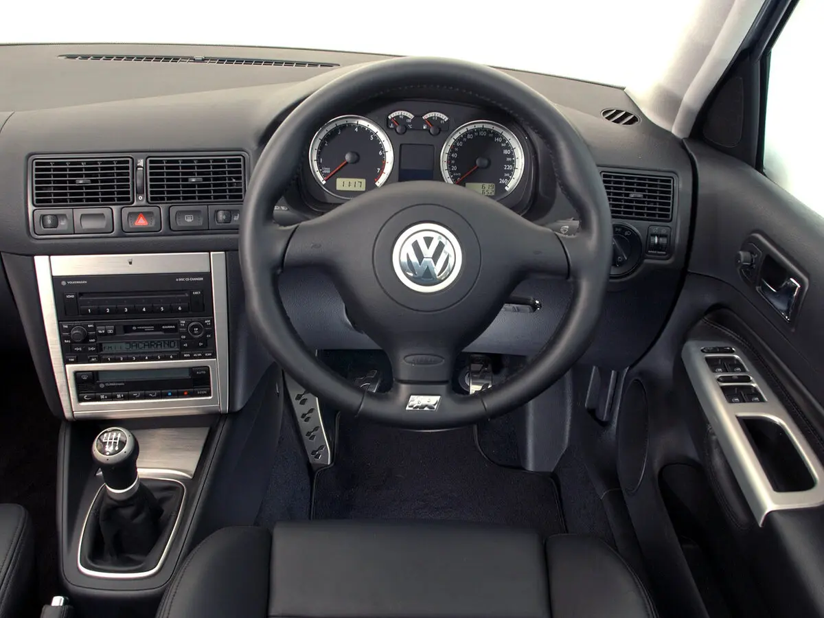 Volkswagen Golf GTI IV Хэтчбек 5 дв. — сүрөт 6