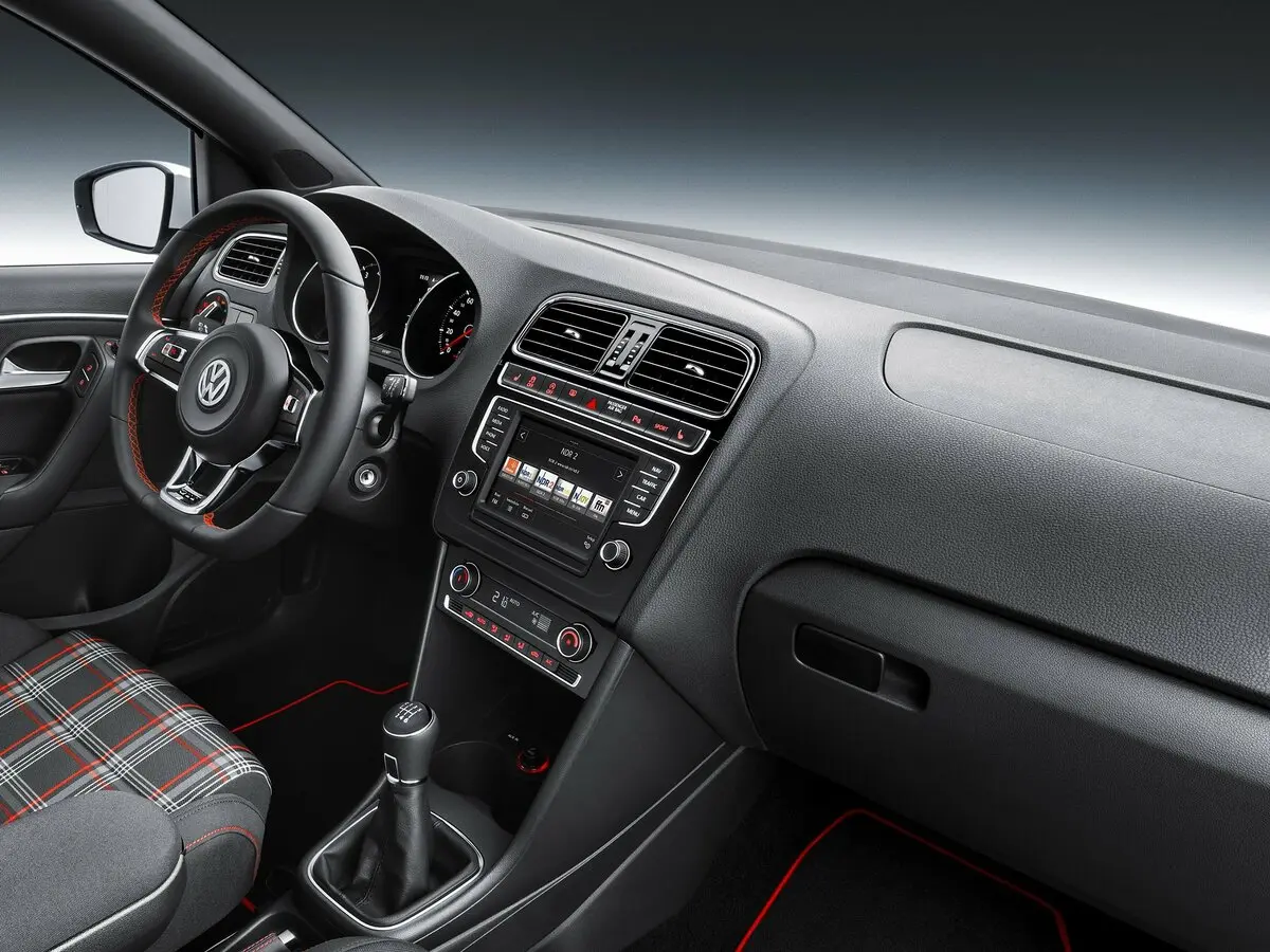 Volkswagen Polo GTI V Рестайлинг Хэтчбек 5 дв. — сүрөт 5