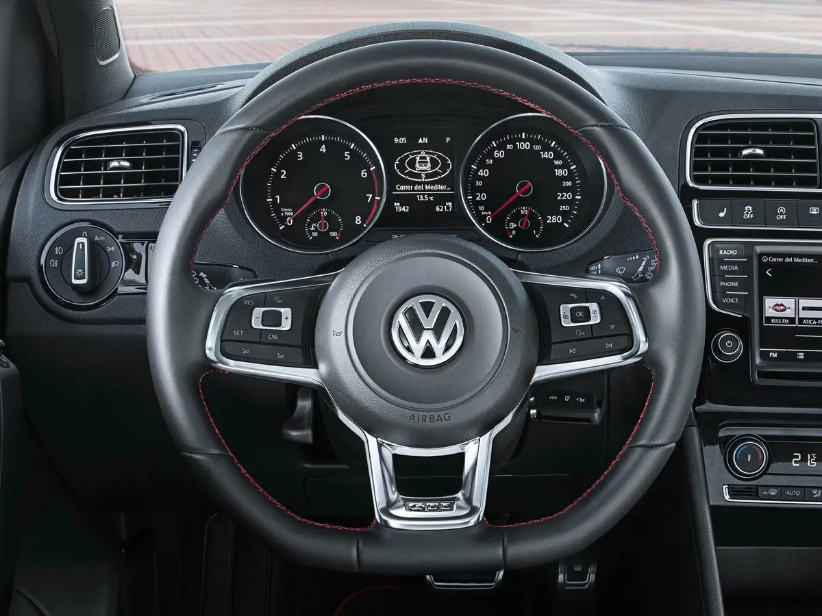 Volkswagen Polo GTI V Рестайлинг Хэтчбек 5 дв. — сүрөт 7