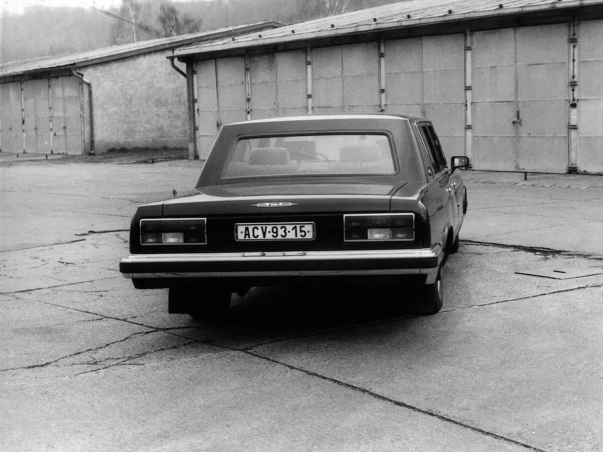 ЗИЛ 4104 1978 – 2002 Лимузин — photo 4