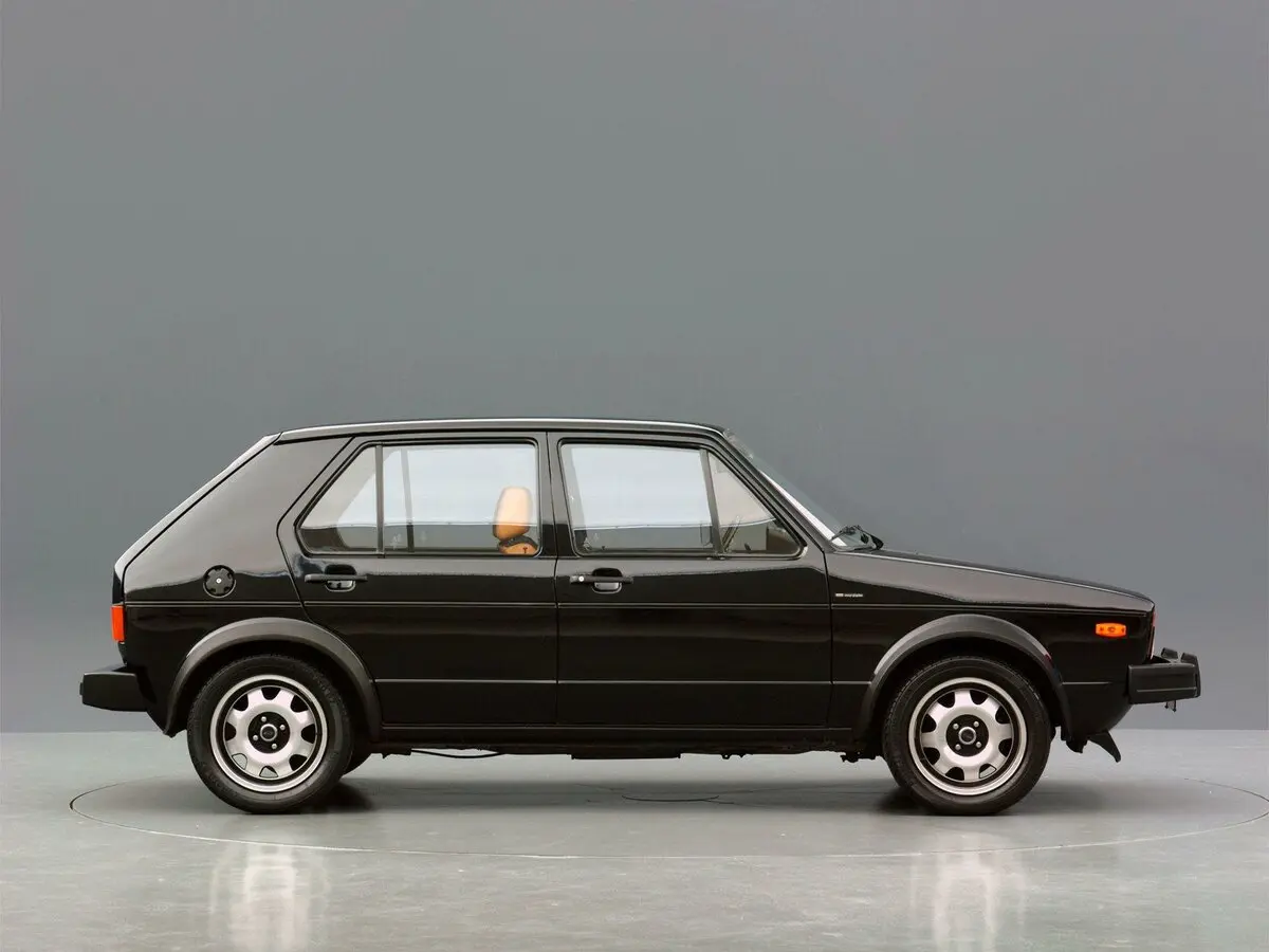 Volkswagen Golf GTI I Хэтчбек 5 дв. — photo 2