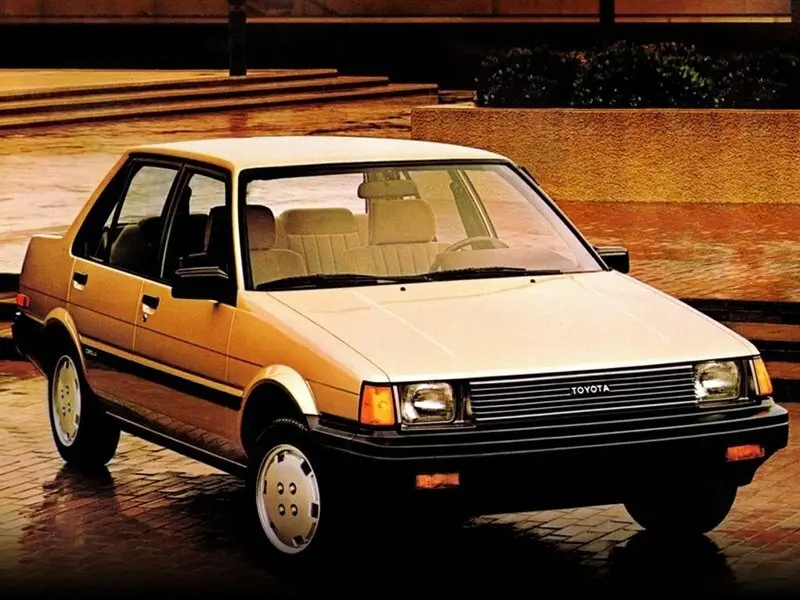 Toyota Corolla V (E80) Седан