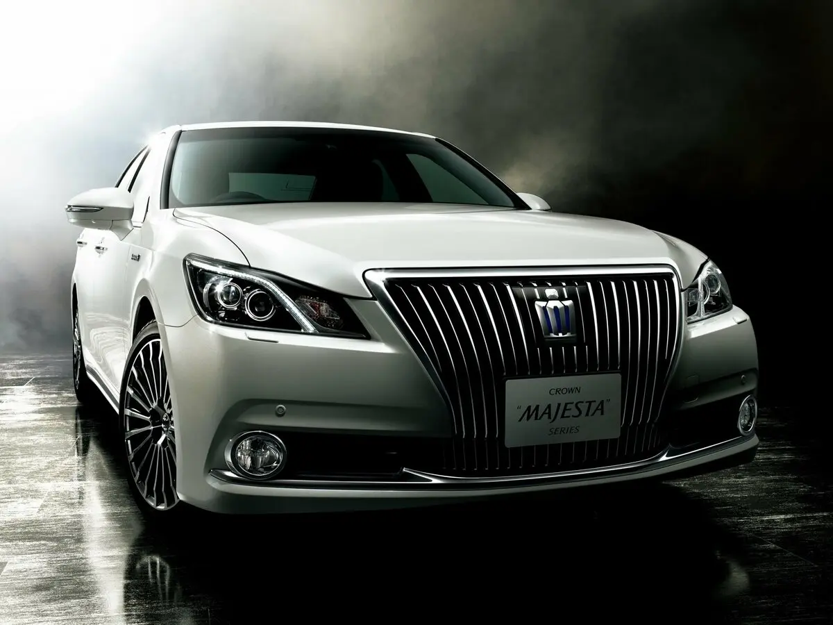 Toyota Crown Majesta VI (S210) Седан — фото 3