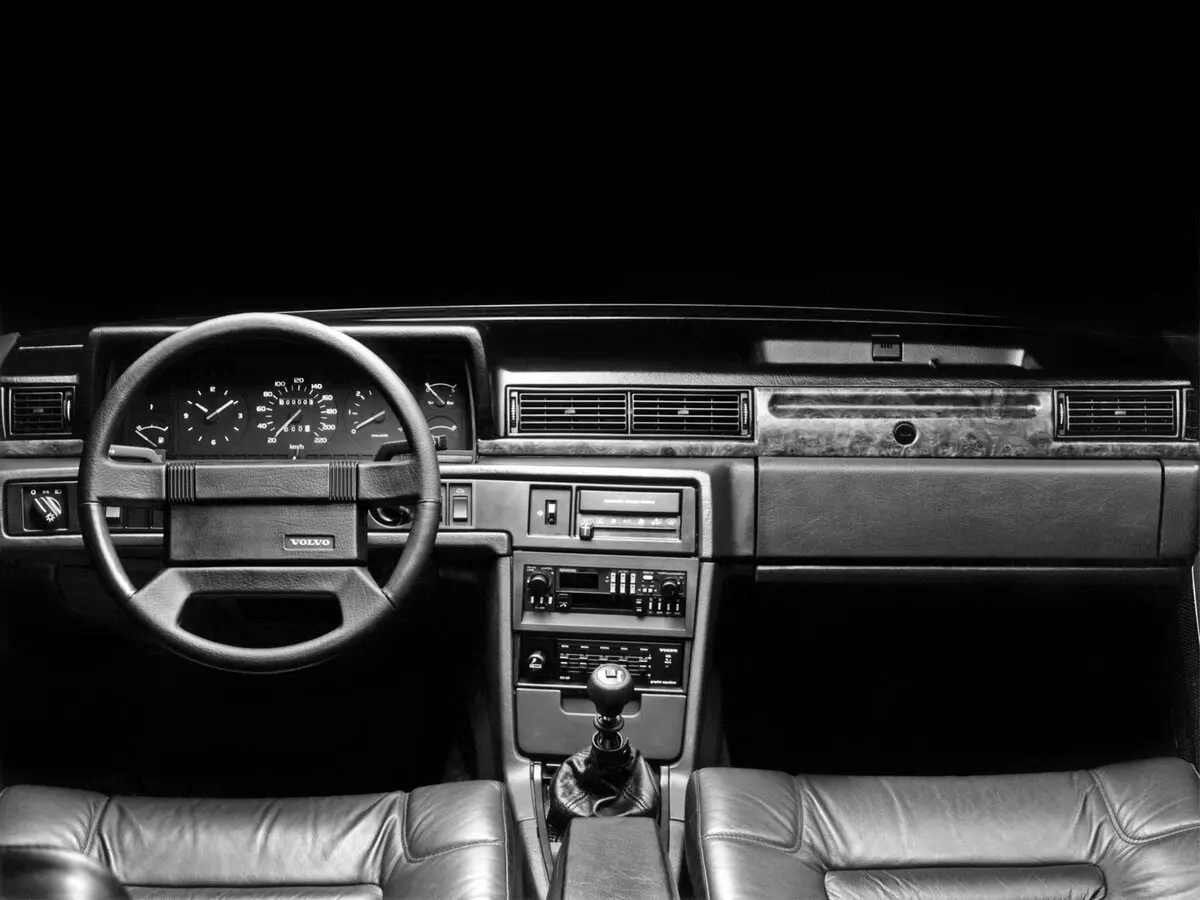Volvo 780 1986 – 1991 Седан 2 дв. — 照片 5