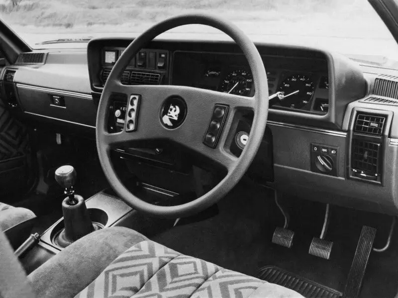 Vauxhall Viceroy 1978 – 1982 Седан — 照片 2