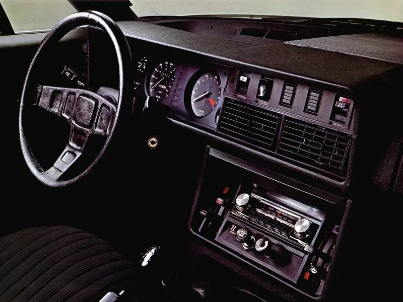 Triumph TR7 1975 – 1981 Купе — photo 3