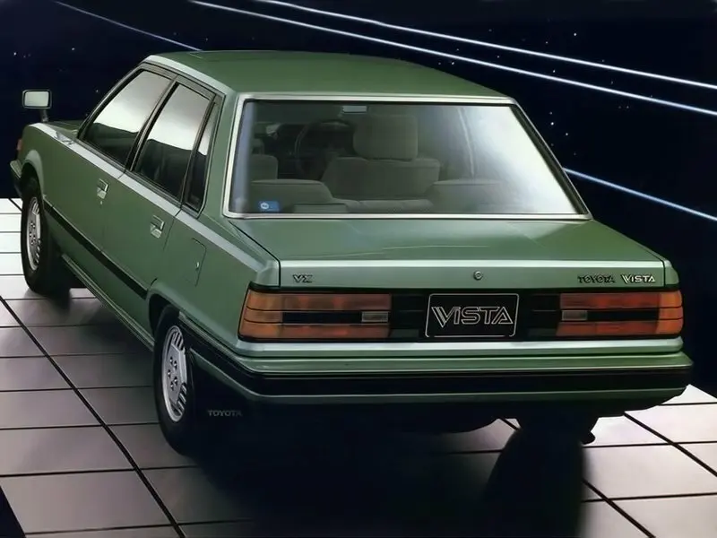 Toyota Vista I (V10) Седан — photo 3