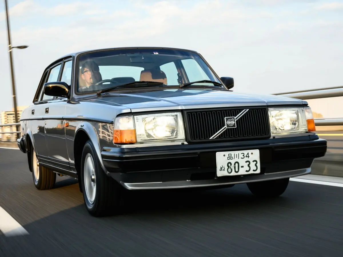 Volvo 240 Series 1974 – 1993 Седан — 照片 3