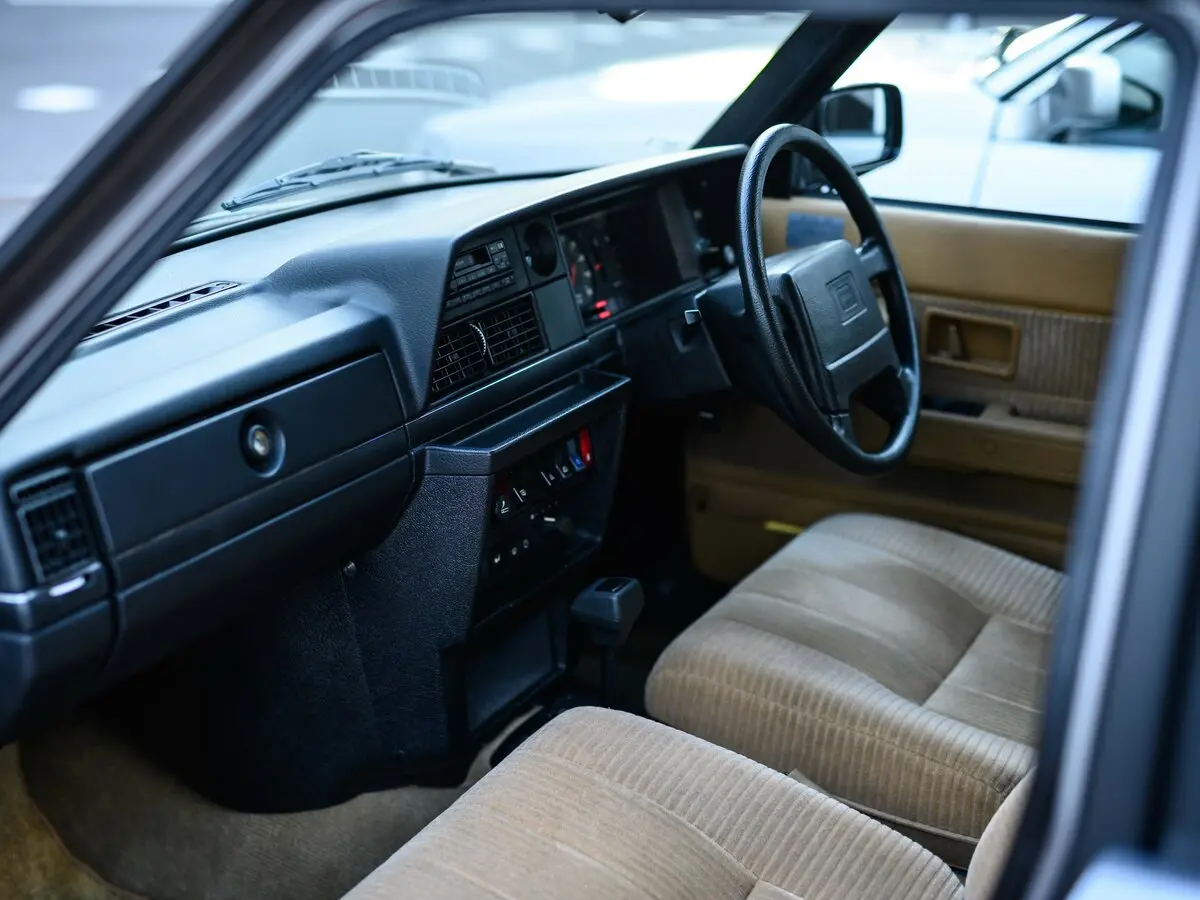 Volvo 240 Series 1974 – 1993 Седан — 照片 6