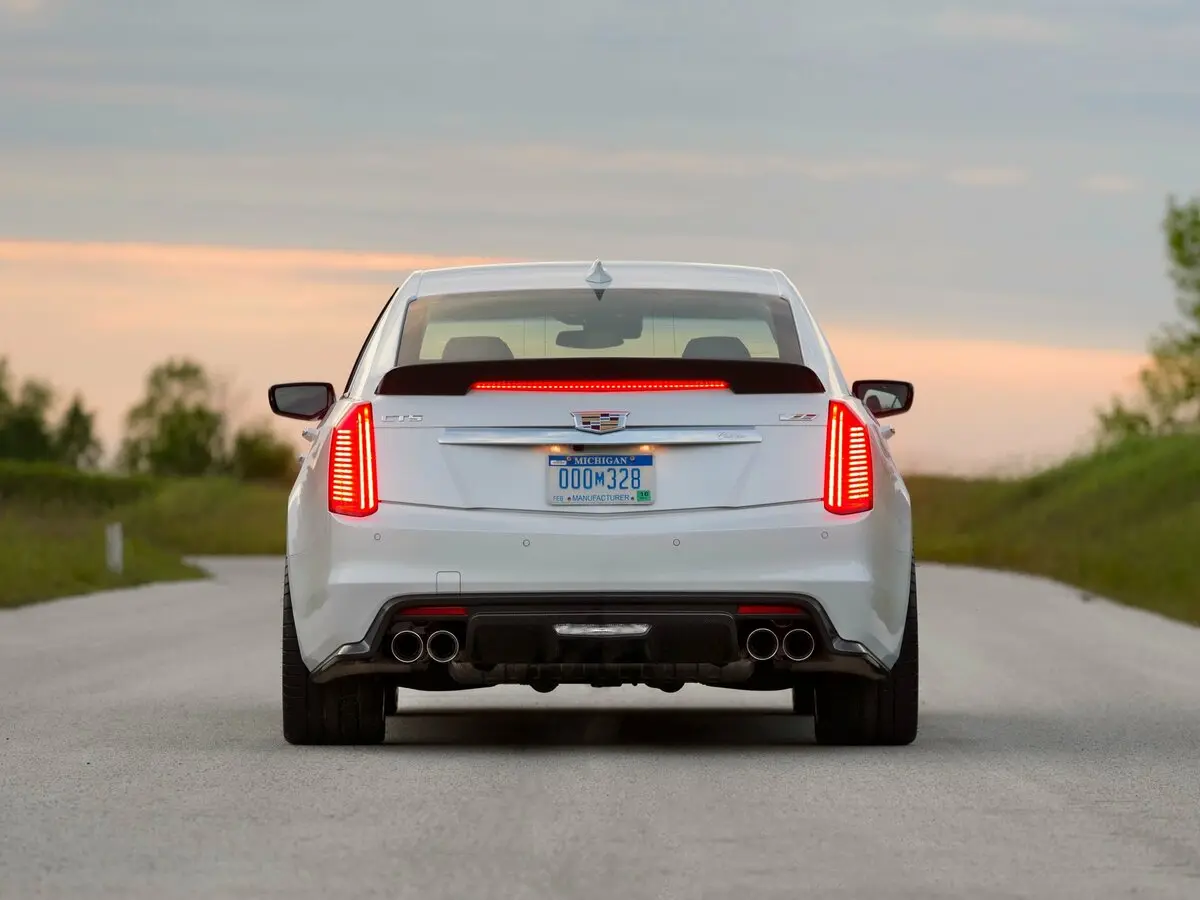 Cadillac CTS-V III Седан — сүрөт 4