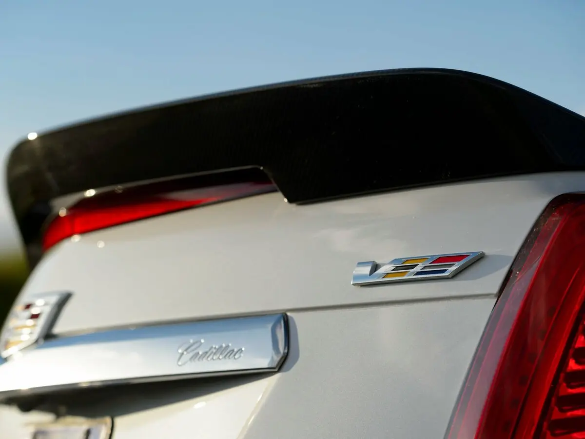 Cadillac CTS-V III Седан — сүрөт 11