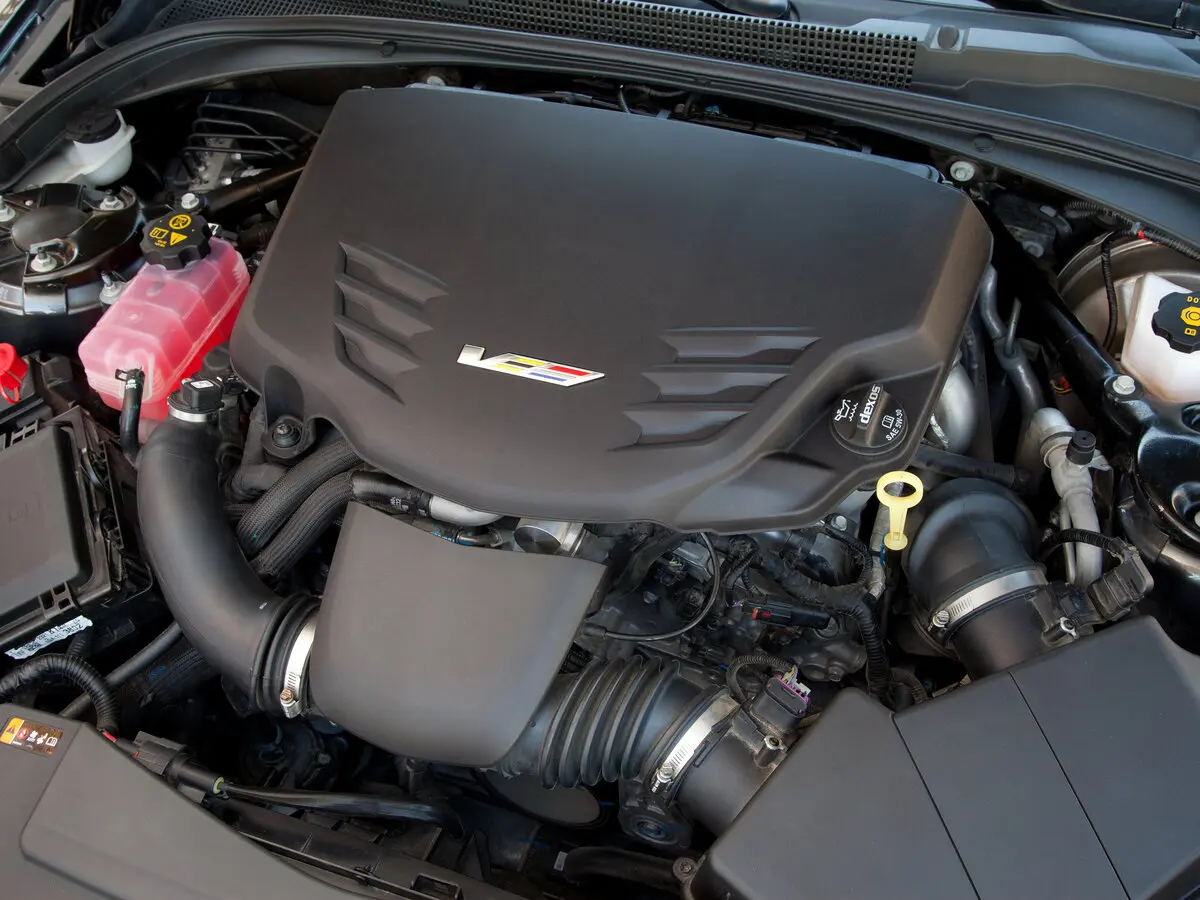 Cadillac ATS-V 2015 – 2019 Седан — сүрөт 11