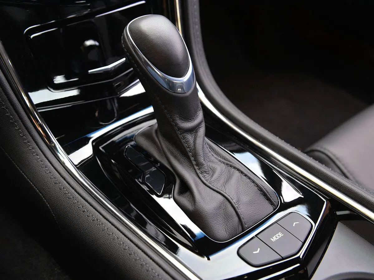 Cadillac ATS-V 2015 – 2019 Купе — сүрөт 12