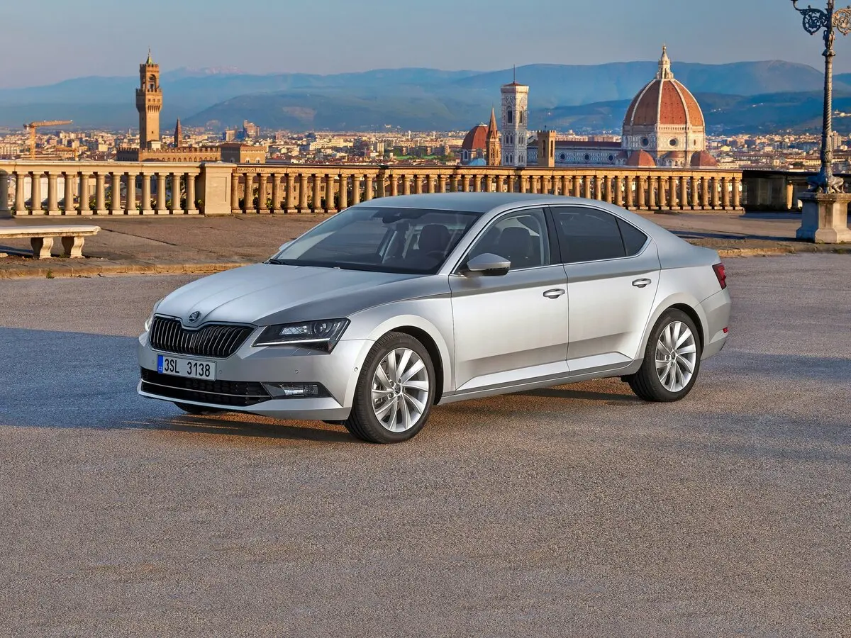Skoda Superb III Лифтбек
