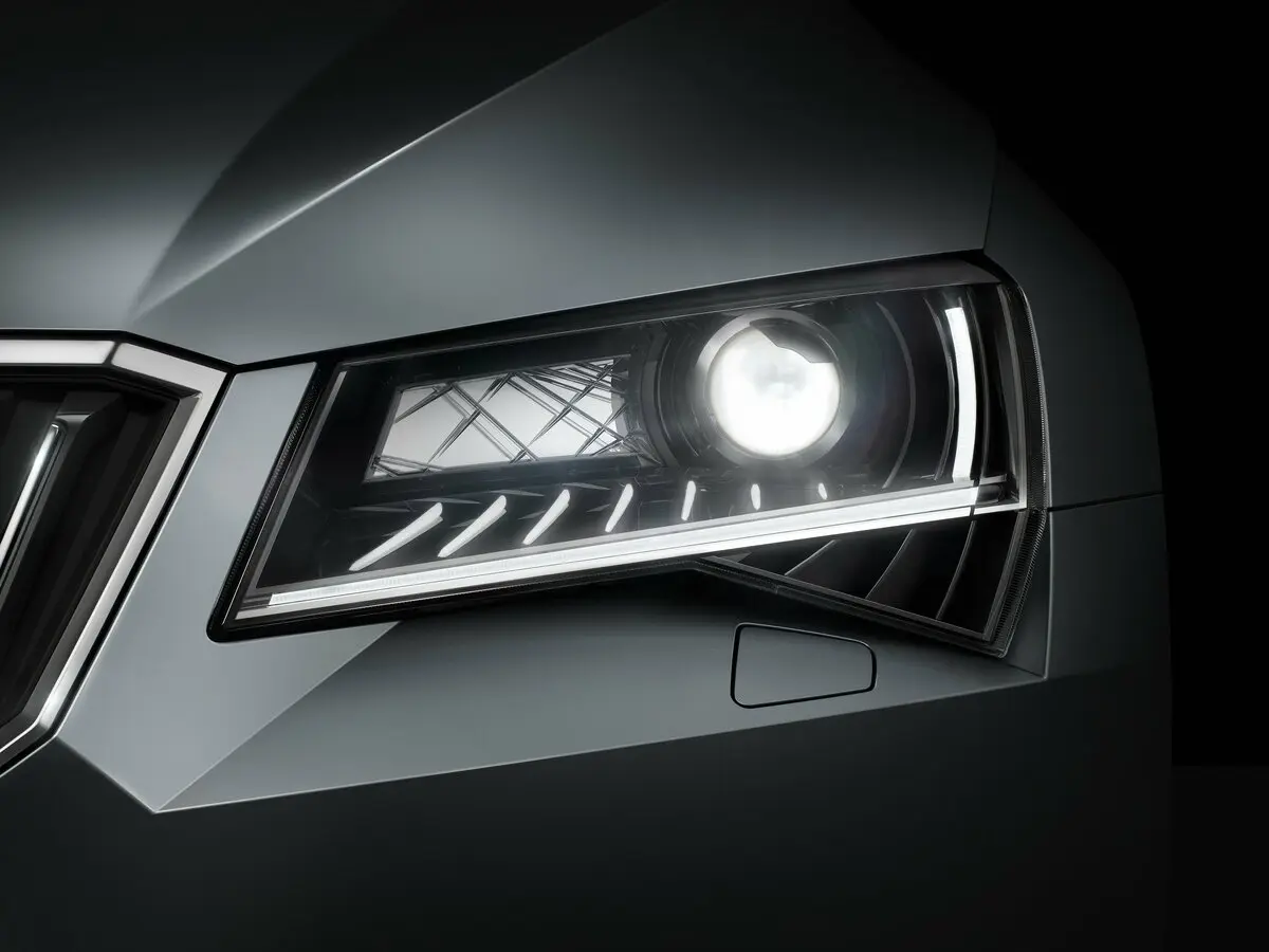 Skoda Superb III Лифтбек — 照片 12