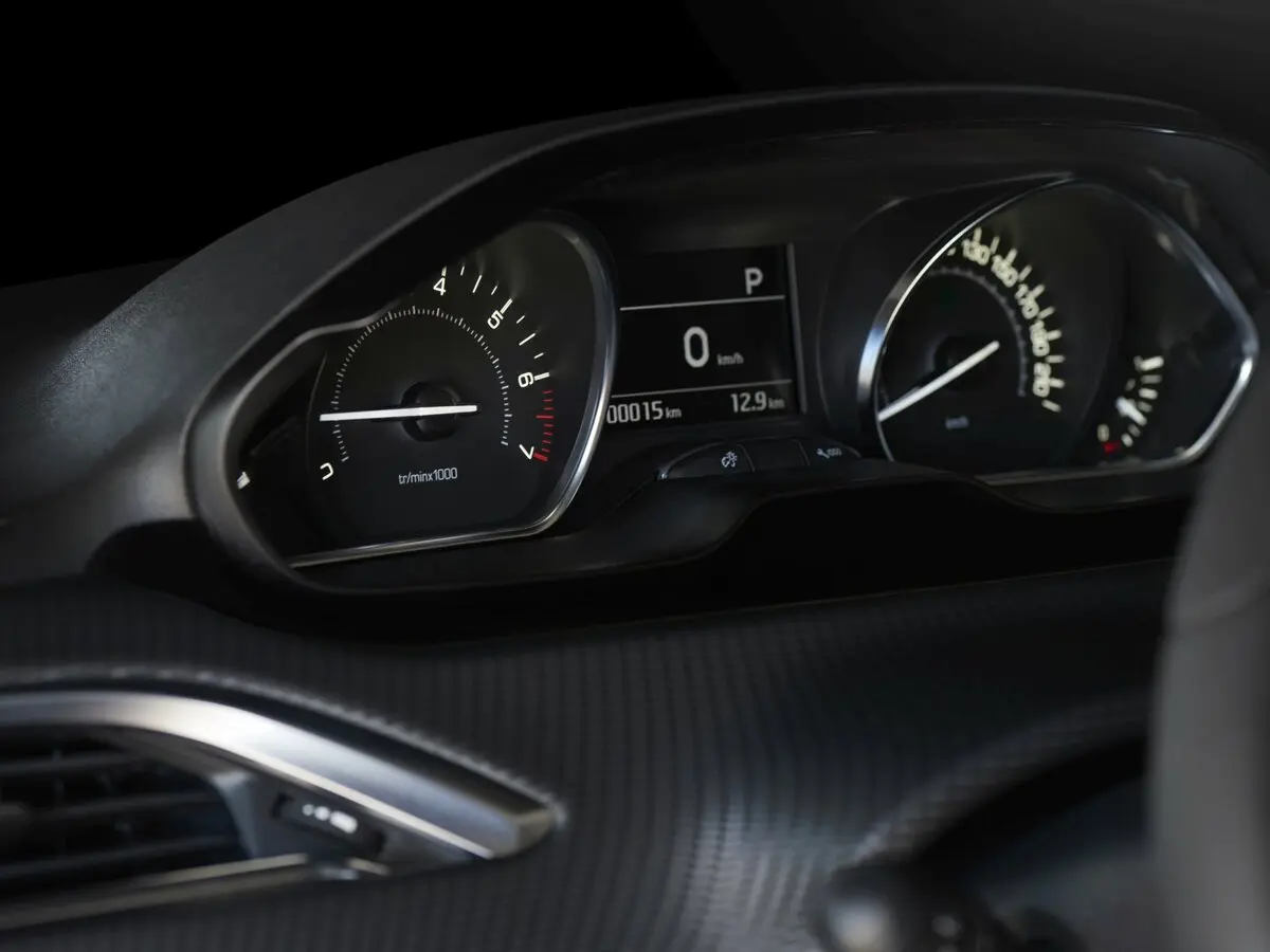 Peugeot 208 I Рестайлинг Хэтчбек 5 дв. — сүрөт 7