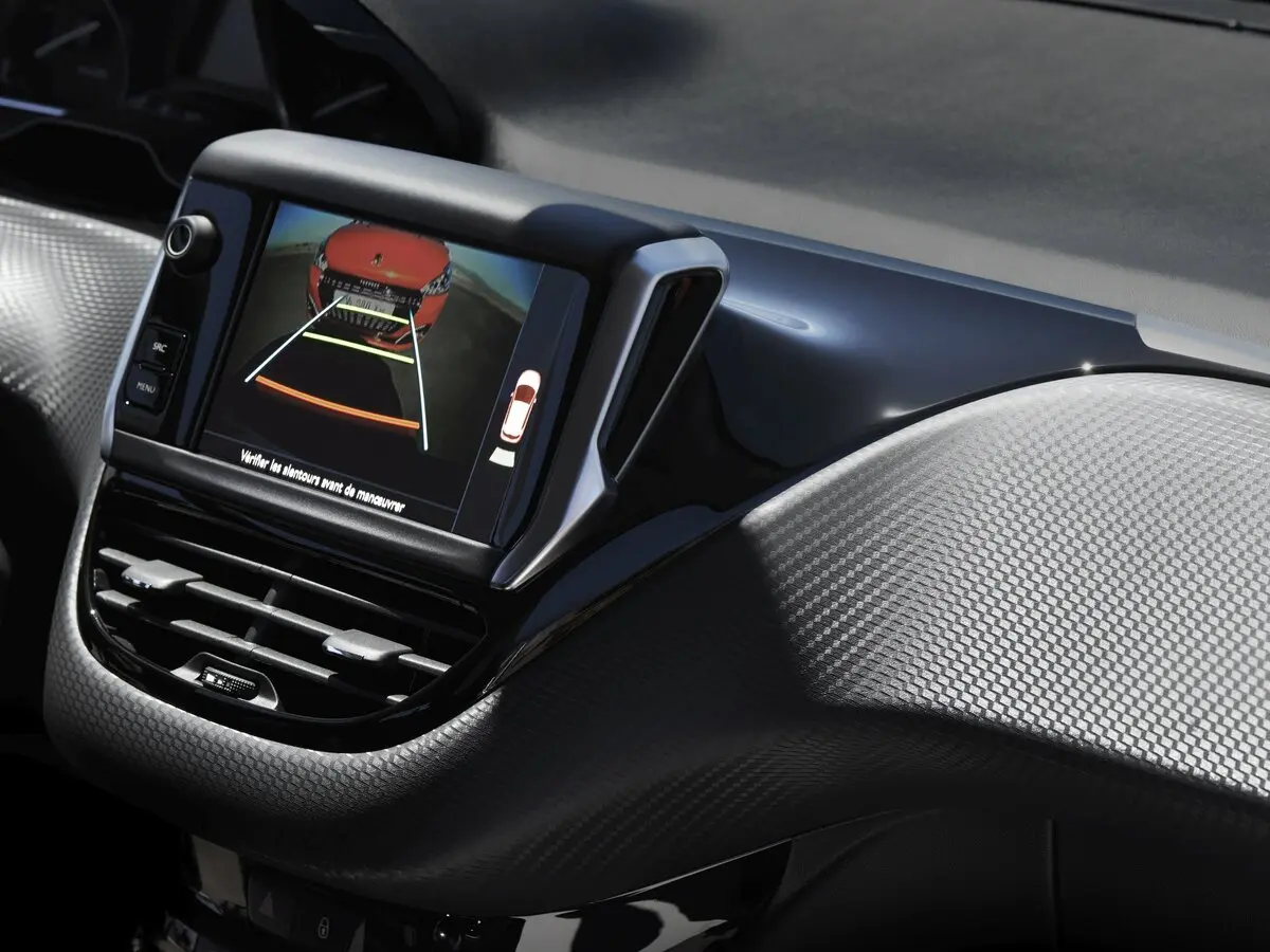 Peugeot 208 I Рестайлинг Хэтчбек 5 дв. — сүрөт 12