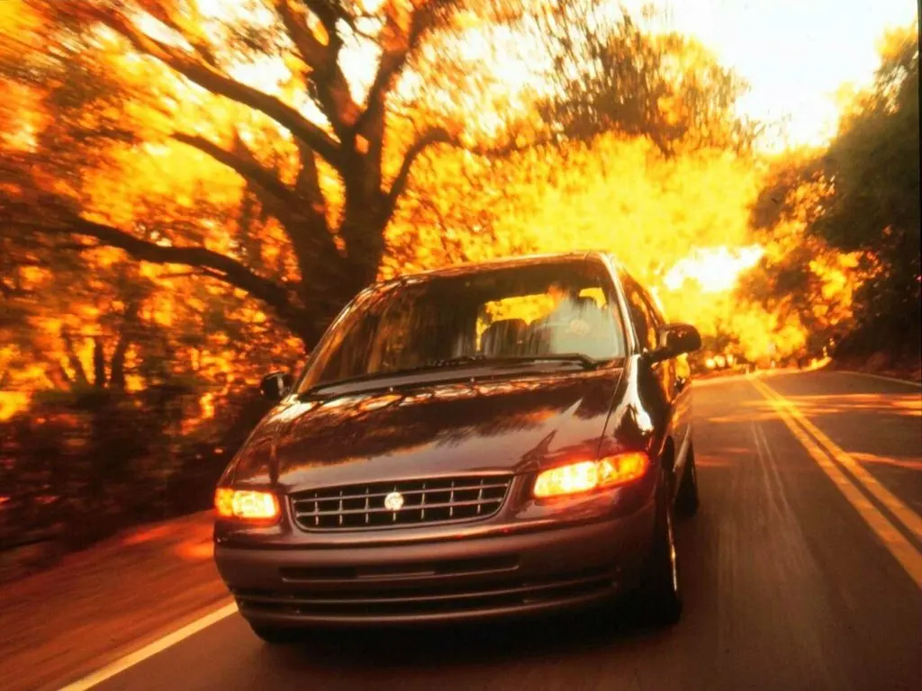 Plymouth Voyager III Минивэн — сүрөт 3