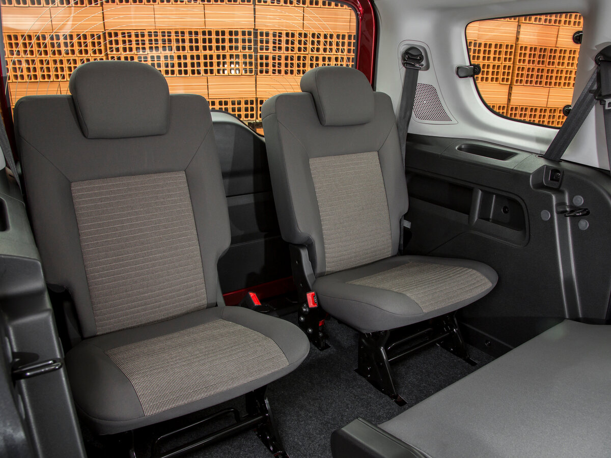 Fiat Doblo II Рестайлинг Компактвэн — фото 11