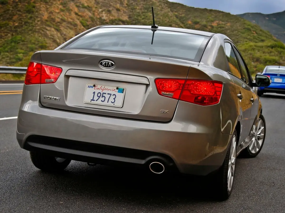 Kia Forte I Седан — сүрөт 4