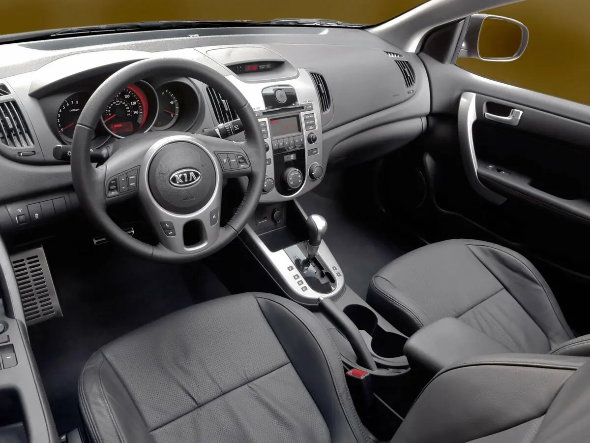 Kia Forte I Купе — сүрөт 4