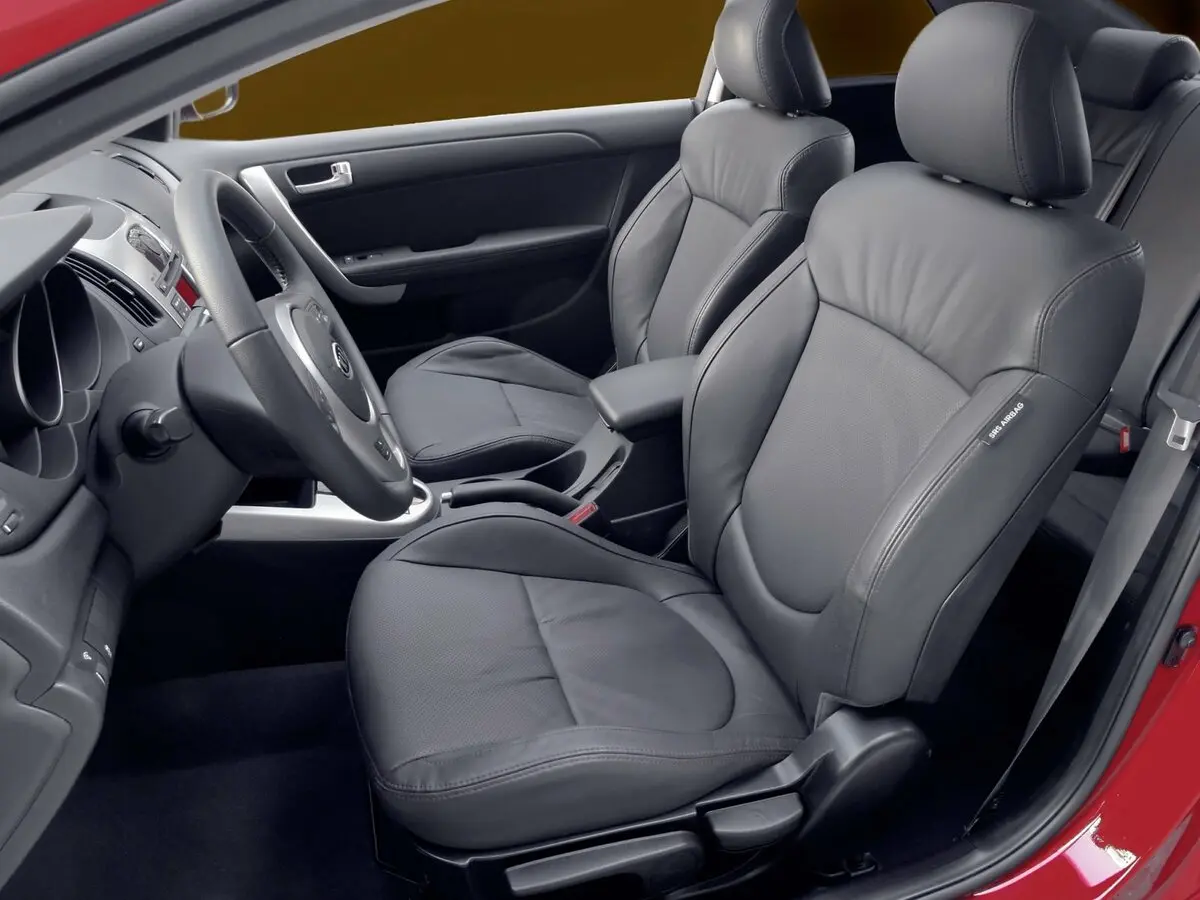 Kia Forte I Купе — сүрөт 5