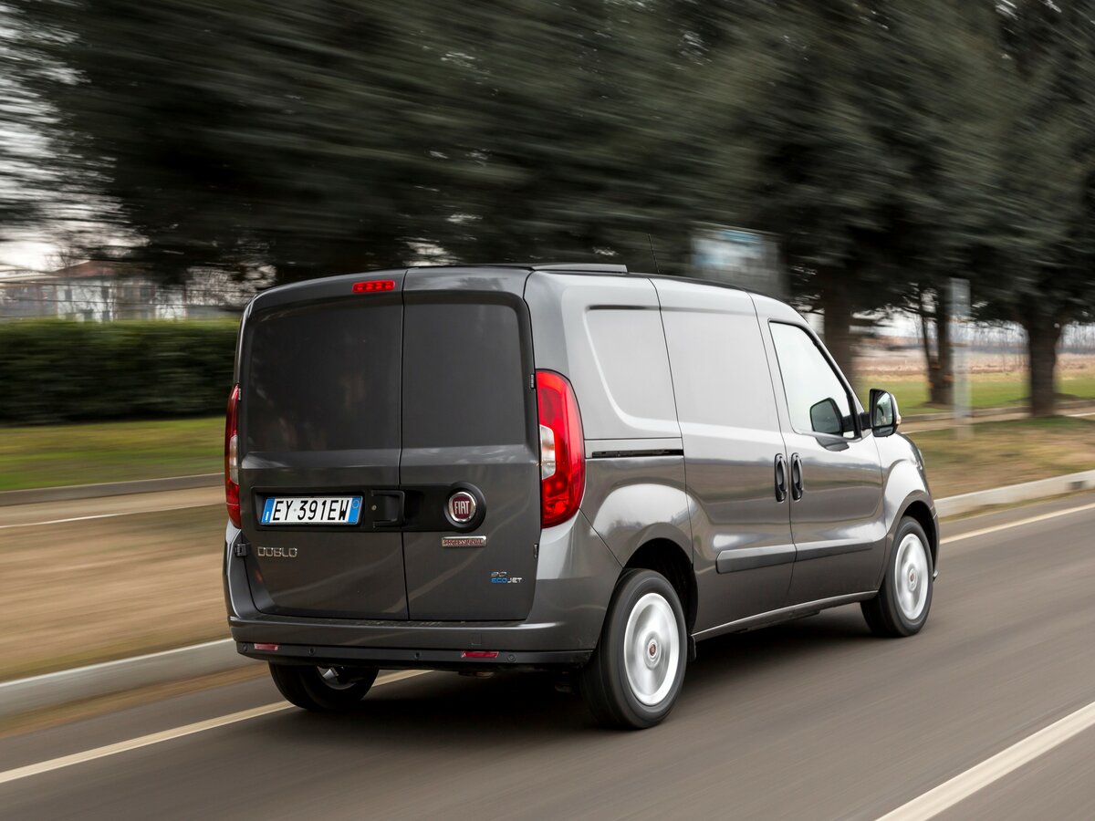 Fiat Doblo II Рестайлинг Фургон — фото 5