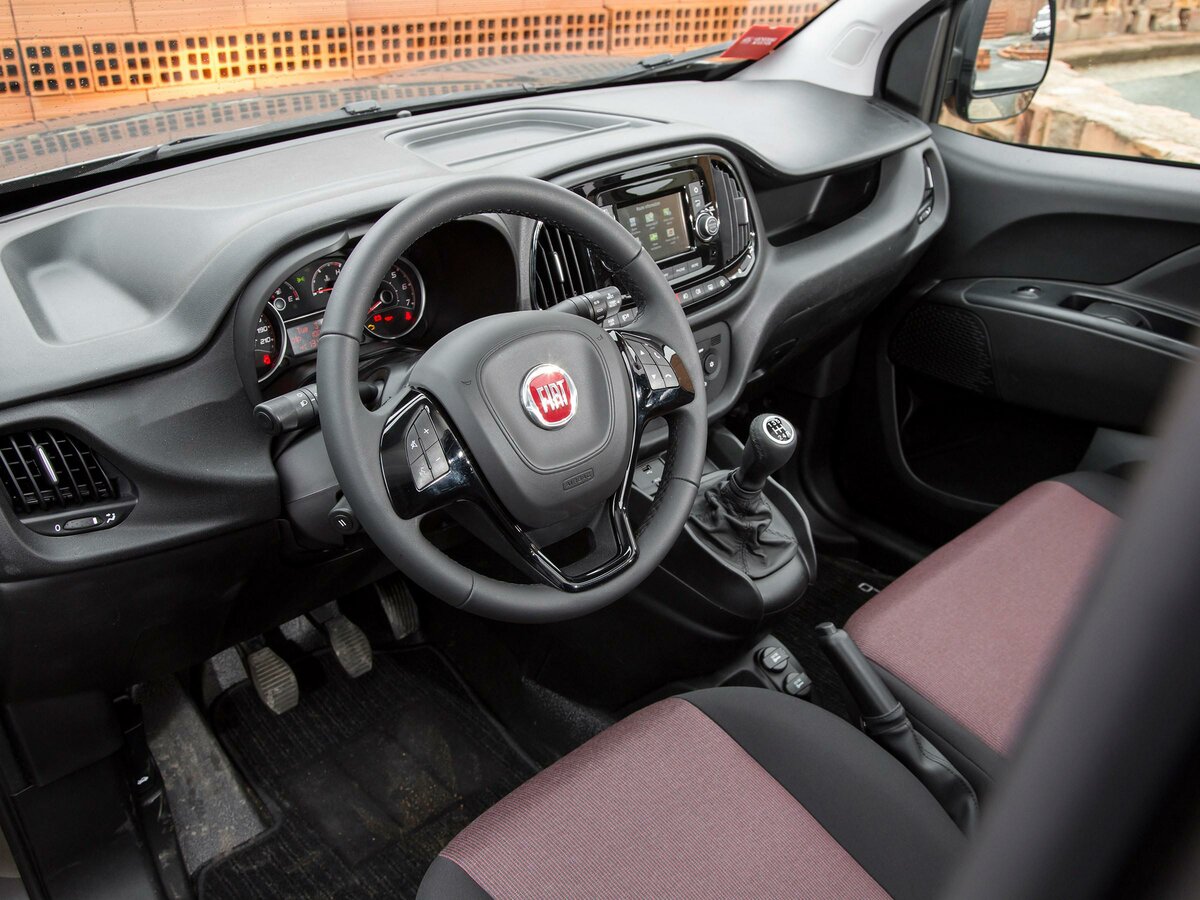 Fiat Doblo II Рестайлинг Фургон — фото 8