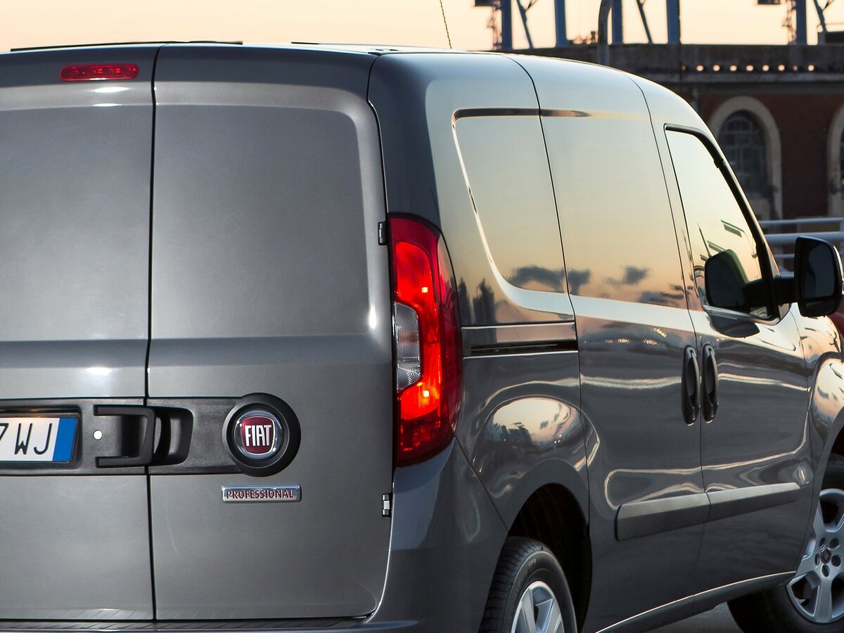 Fiat Doblo II Рестайлинг Фургон — фото 14
