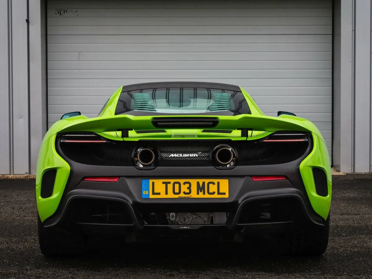 McLaren 675LT 2015 – 2017 Купе — photo 4
