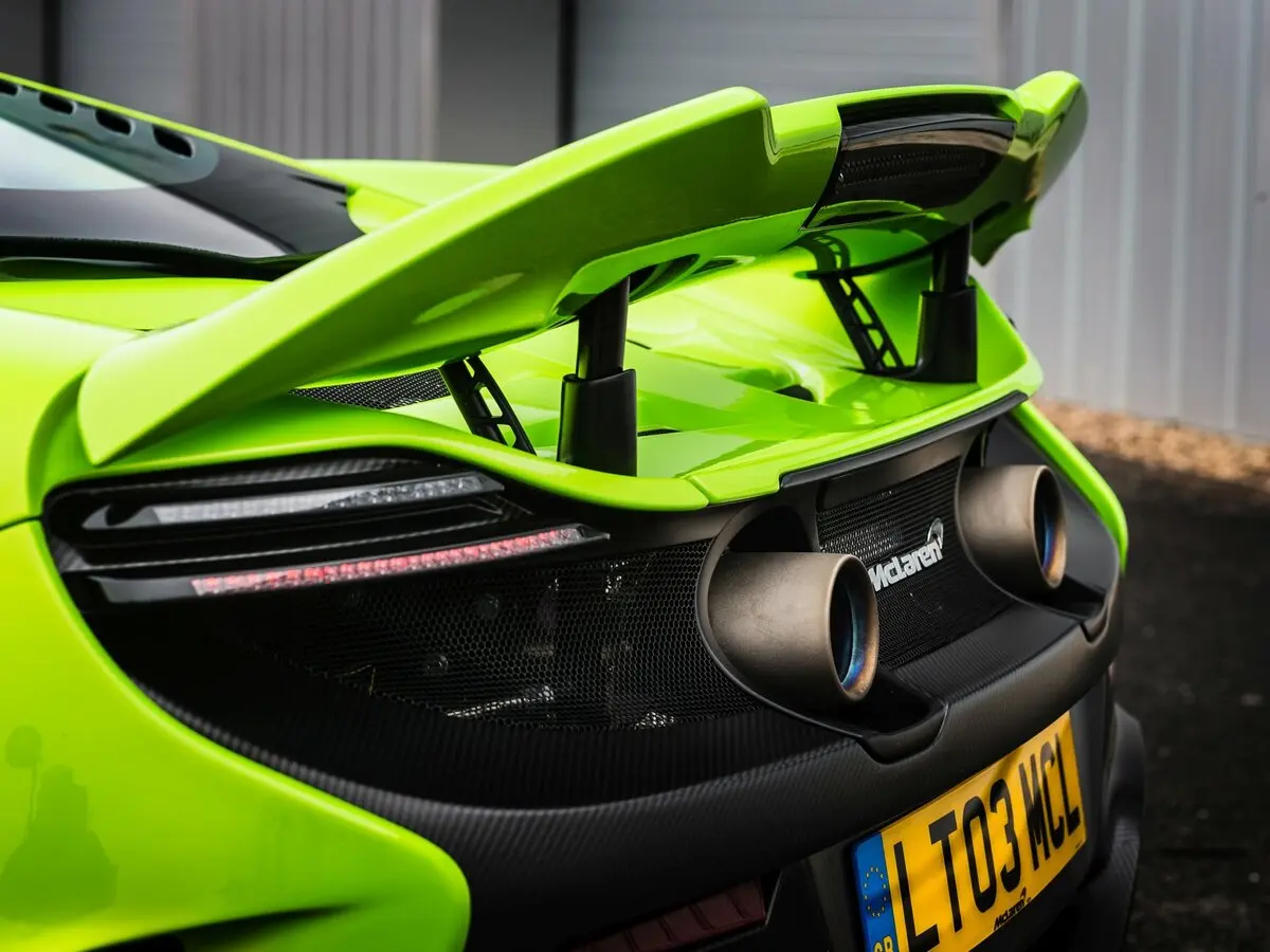 McLaren 675LT 2015 – 2017 Купе — photo 12