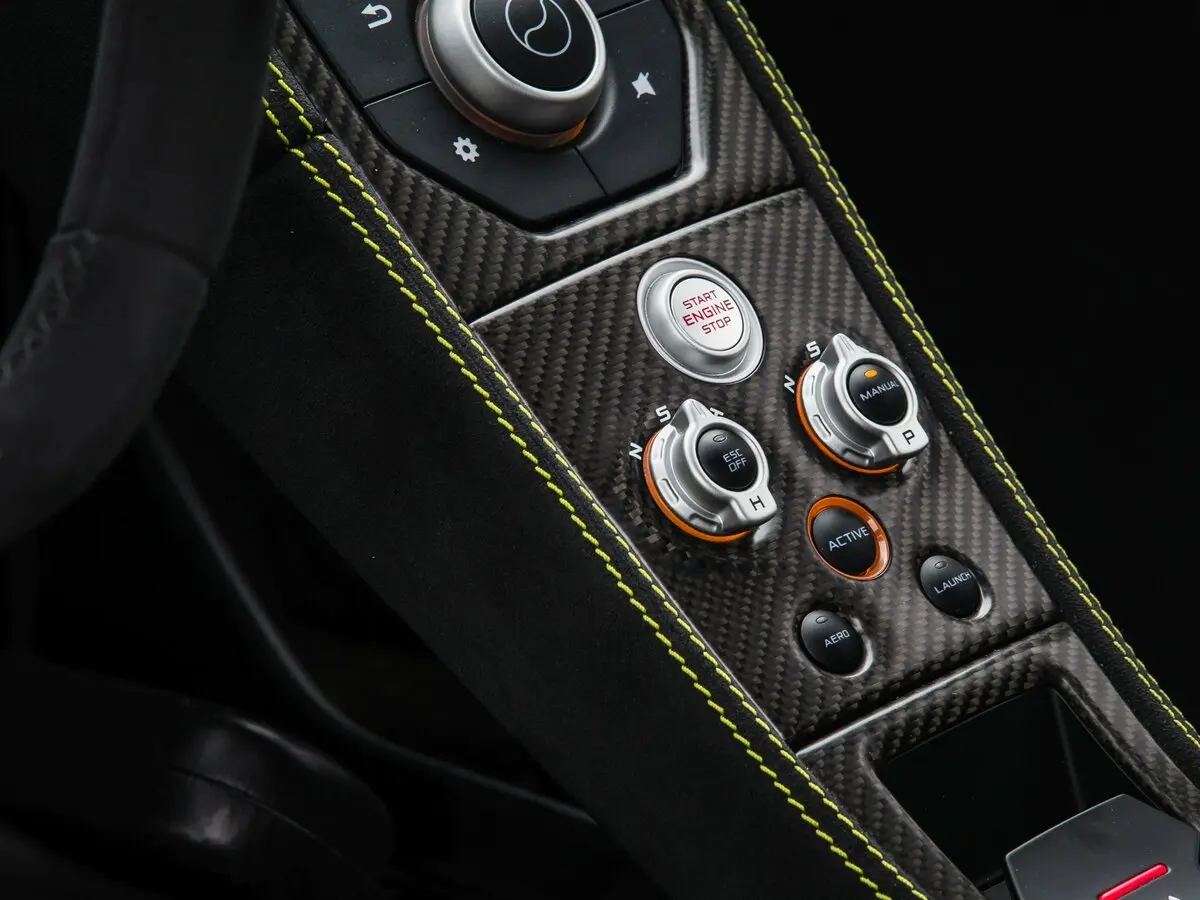 McLaren 675LT 2015 – 2017 Купе — photo 13