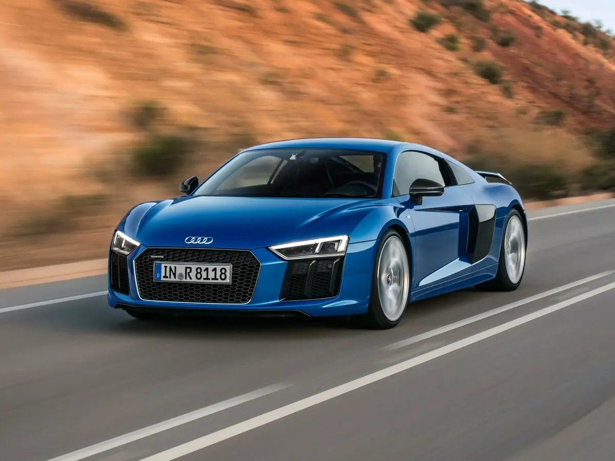 Audi R8 II (4S) Купе