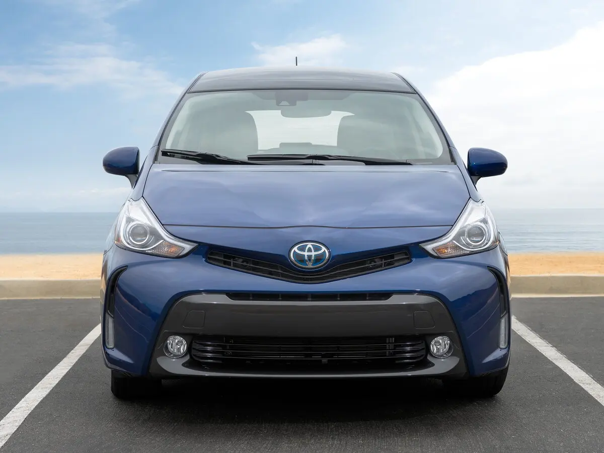 Toyota Prius v (+) I Рестайлинг (ZVW40/41) Универсал 5 дв. — фото 3