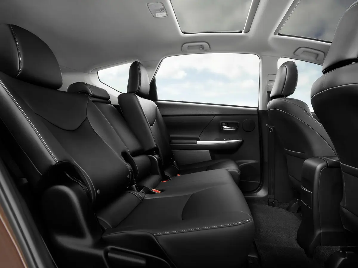 Toyota Prius v (+) I Рестайлинг (ZVW40/41) Универсал 5 дв. — фото 13
