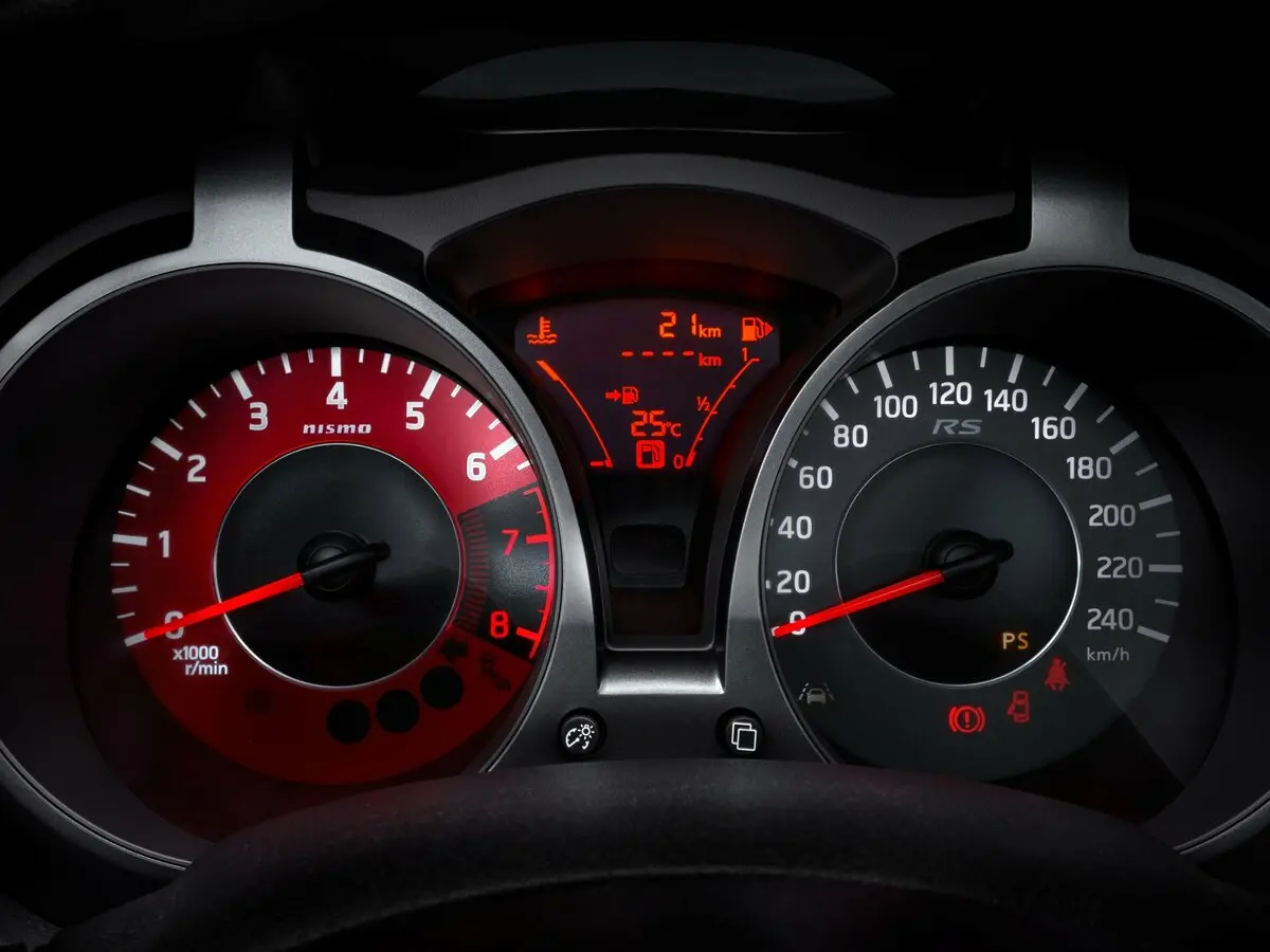 Nissan Juke Nismo I Рестайлинг Внедорожник 5 дв. RS — сүрөт 9