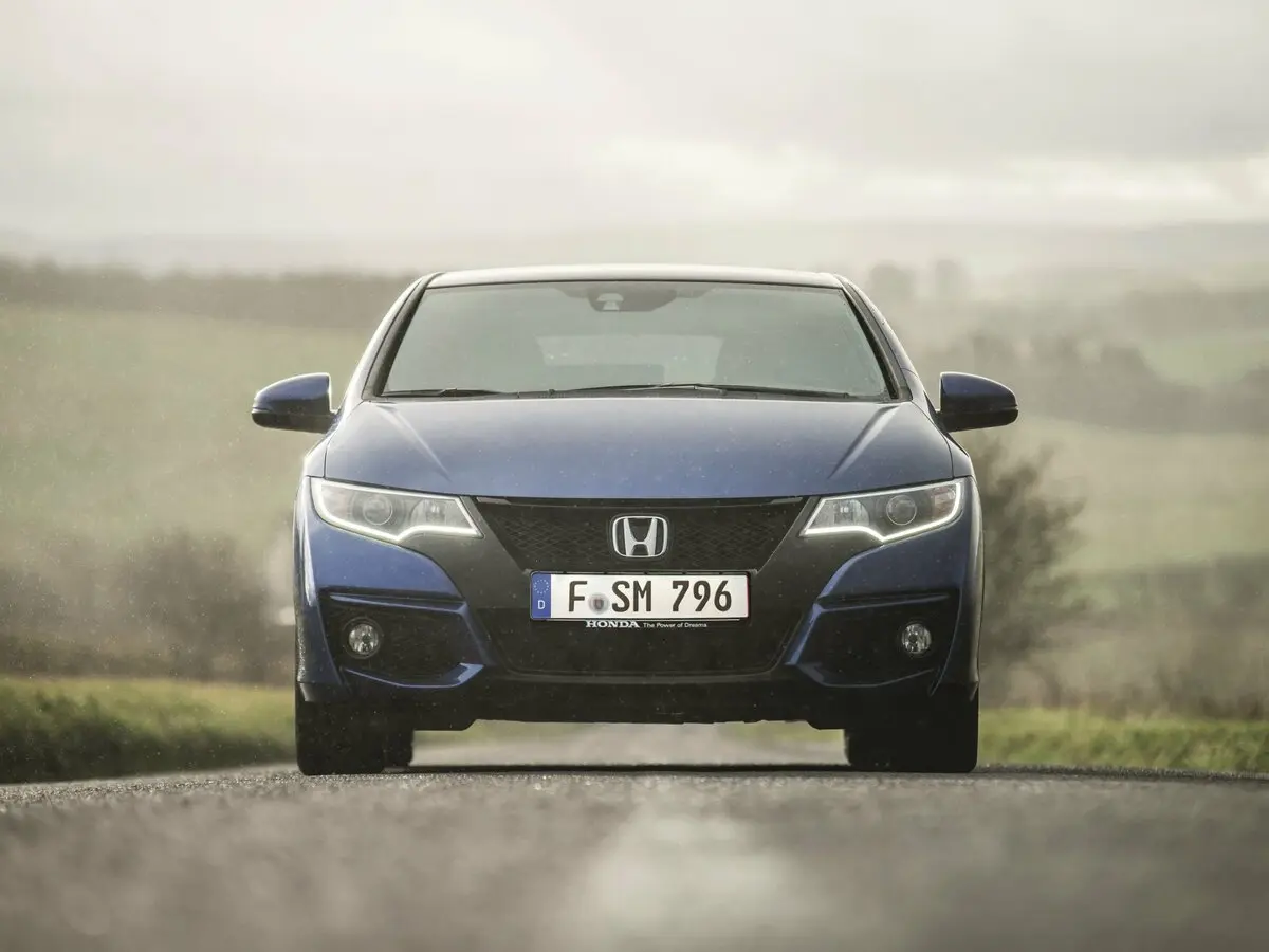 Honda Civic IX Рестайлинг Хэтчбек 5 дв. — фото 3