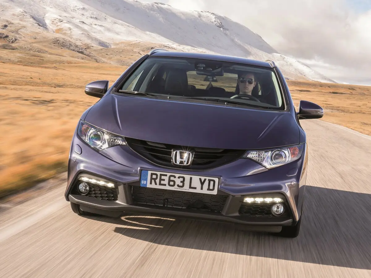Honda Civic IX Рестайлинг Универсал 5 дв. — фото 3