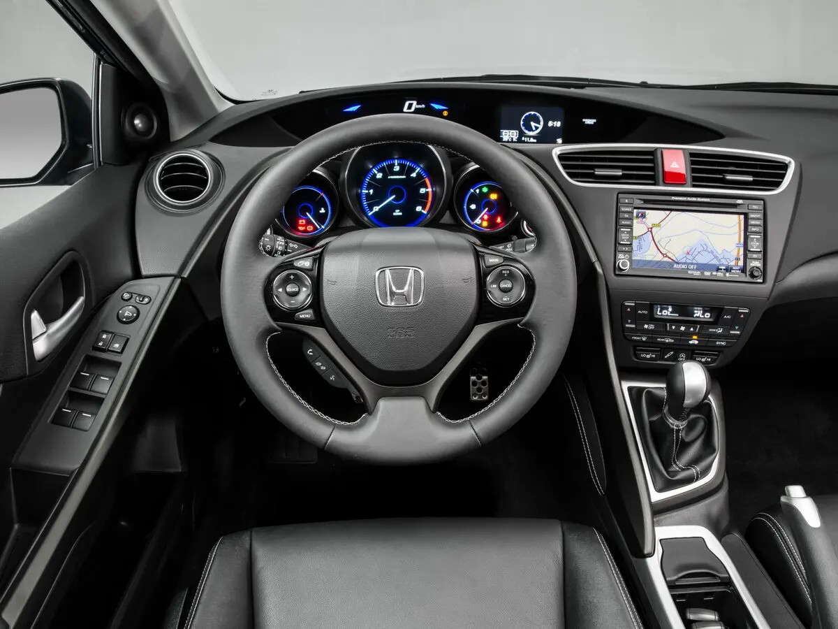 Honda Civic IX Рестайлинг Универсал 5 дв. — фото 10