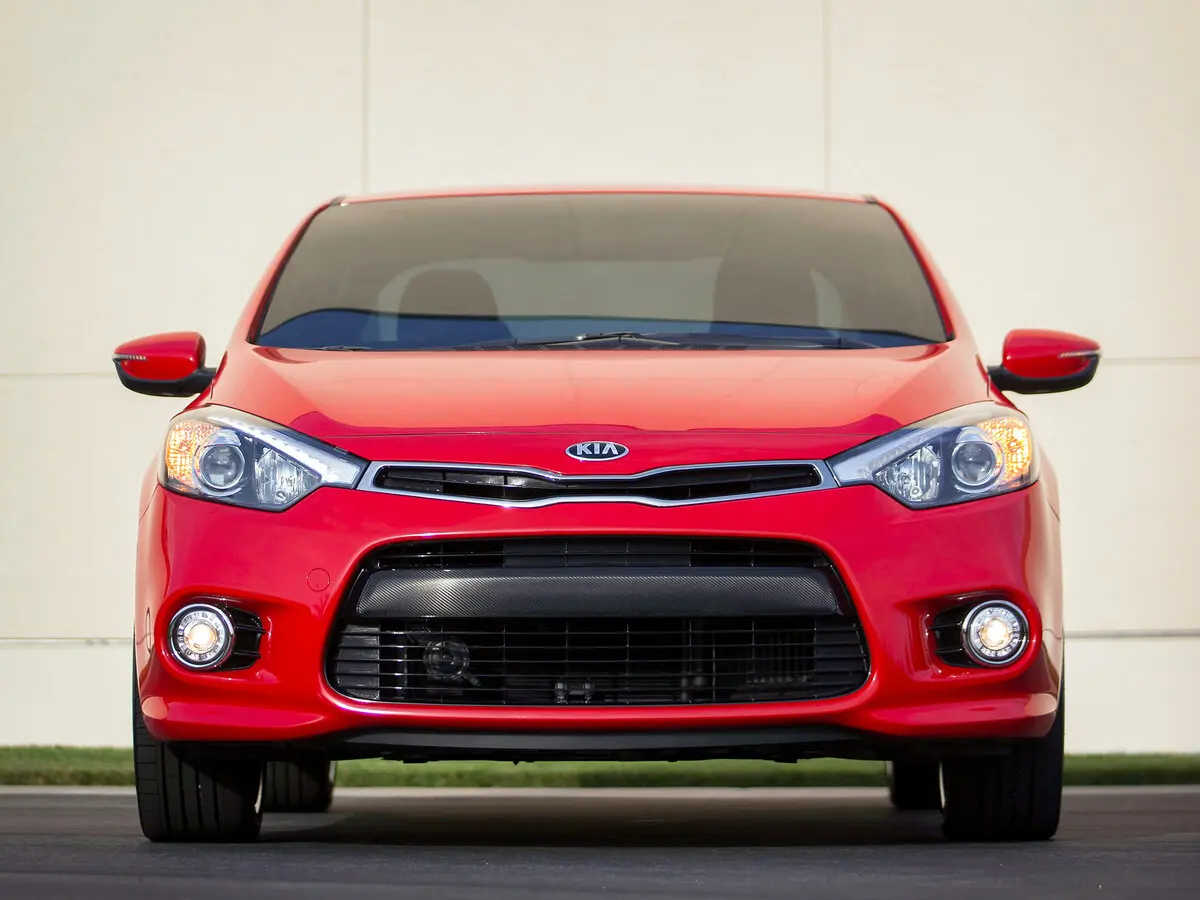Kia Forte II Купе — сүрөт 3