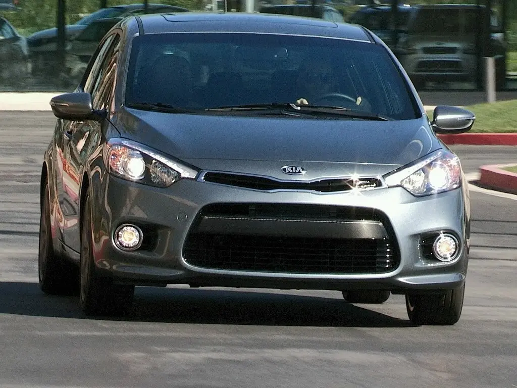 Kia Forte II Хэтчбек 5 дв. — сүрөт 3
