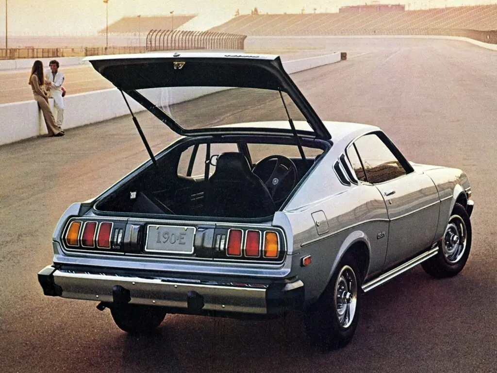 Toyota Celica I (A20/35) Лифтбек — фото 3