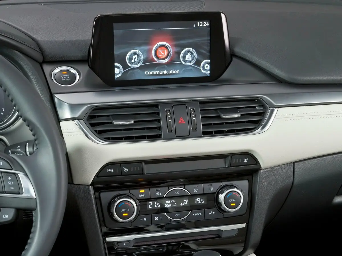 Mazda 6 III (GJ) Рестайлинг Универсал 5 дв. — фото 18