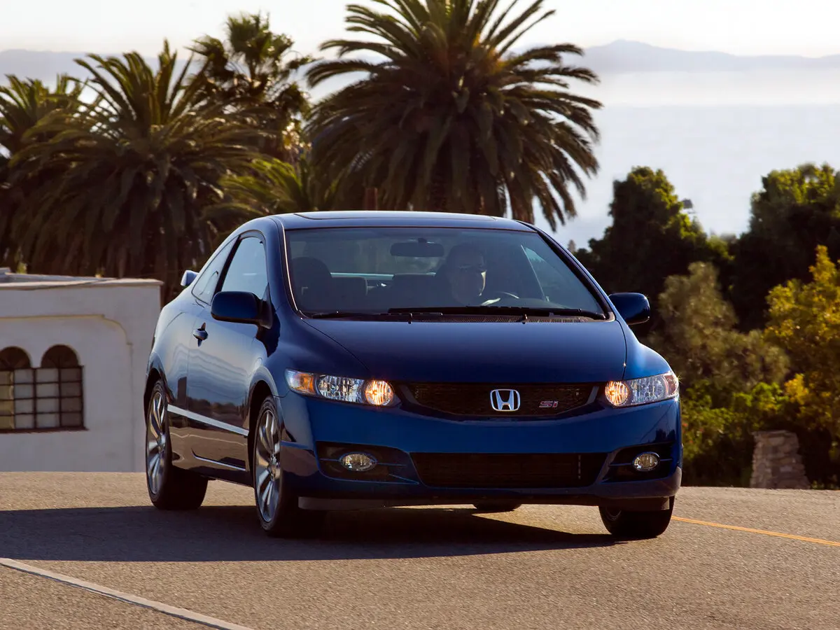Honda Civic VIII Купе
