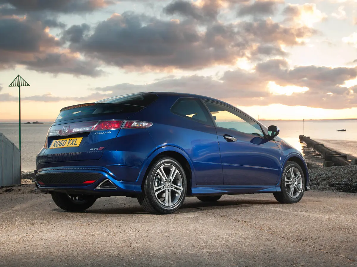 Honda Civic VIII Хэтчбек 3 дв. — фото 5